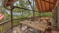 Bearway to Heaven Lake View Fire Pit Game Room - 샬레 호텔