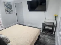 Beautiful & Cozy Guest Suite - 3-Star