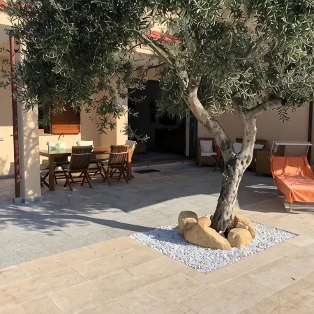 Gli Ulivi, Luxury Villa with private heated swimming pool, Jacuzzi, free WI-FI