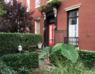 Private Apt. in Historic Home: Walk to Monuments, Museums & Convention Center. - Alojamientos