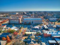 Huge Historic Gem Steps From The University of Oklahoma - Kitchens