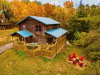 Family‑Friendly Retreat: Hot Tub, Theater + Close to Attractions - บ้านพักหลังเล็ก