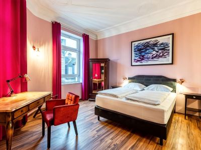 Smart Hotel Mystique