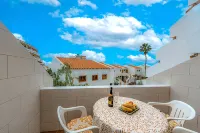 1 bdr apartment with heated pool, close to the beach, Complex Garden City - 2星級