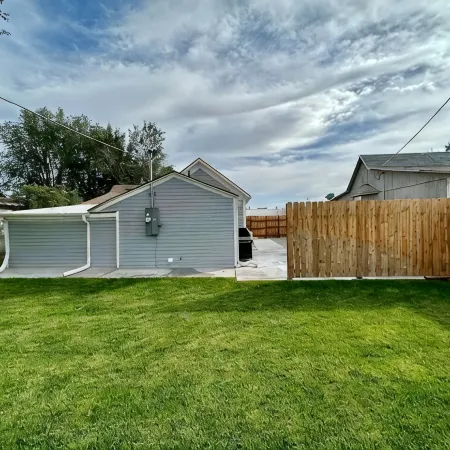 Modern Central Blackfoot Living