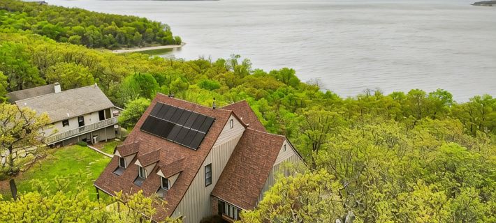 Stunning Skiatook Lake Three Story Getaway Hotele w: Osage County