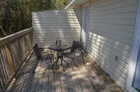 Enchanting Oasis - Centrally located!  Quiet, great TDY spot, family friendly. - 3 Sao
