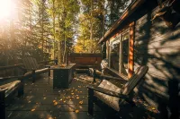 Fully Renovated Luxury Brighton Cabin w/ Hot Tub - Hytter
