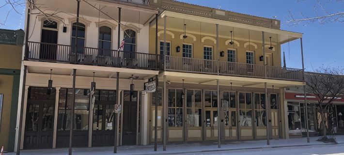 The Law Building Hotels in Natchez