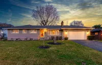 Charming and Spacious 3 Bedroom Home in Lancaster - 3-Star