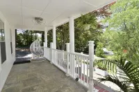 Entire 1 Bedroom Apartment in Lovely Family Vacation Lake House. Pets welcome! - Wifi