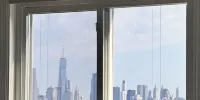Views of NY Skyline & Statue of Liberty with Pool Table, 5min to train to NYC - 3-Star