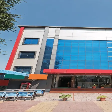 Hotel Sai Laxmi- Walkable Distance from Sai Baba Temple