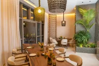 Suites By Le Reve - Condos