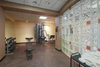 Gateway Hotel and Conference Center - Gym