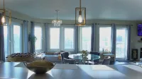 Stylish Oceanfront Escape 2 Master Suites King Bed - de charme