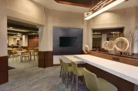 Courtyard Fort Smith Downtown - bar