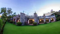 Hotel Posada de Don Rodrigo Panajachel - parking