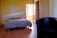 Le Clos Boisé - Bed and Breakfasts