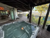 Cliff House | Avenue of the Giants | 6BD 4BA - balcony