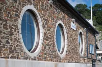 Tranquil Fisherman's Cottage a Minute From The Beach with free reserved parking - 컨트리 하우스