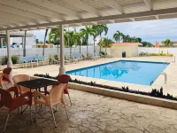 Arecibo Inn - parking