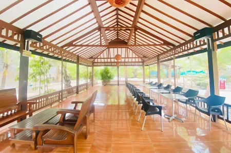 Hotel Dan Gazebo Syariah Pinggir Kali Prigen RedPartner Отели в г. Приген