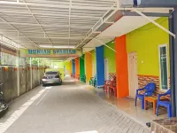 RedDoorz Syariah Near Lippo Plaza Sidoarjo
