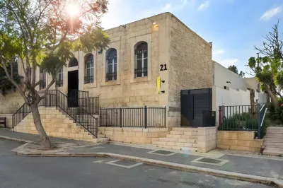 Helios Boutique Suites by la Finca Hotel فنادق في 