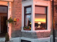 Yacht Bay View Hotels in Morecambe
