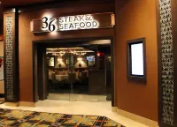 Cactus Petes Resort & Horseshu Hotel فنادق في جاكبوت