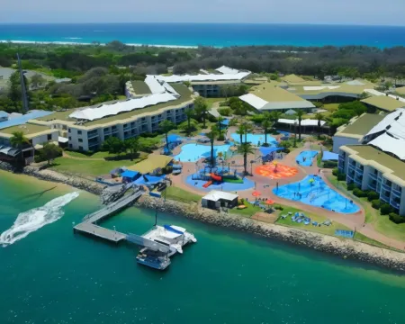 ซีเวิลด์รีสอร์ท โรงแรมในMain Beach