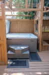 Kelowna Bed & Breakfast - Chatham House - boutique