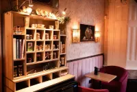 Domo Boutique Hotel Hôtels à : Oldbury