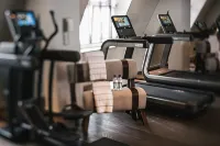 Fairmont Hotel Vier Jahreszeiten - Gym