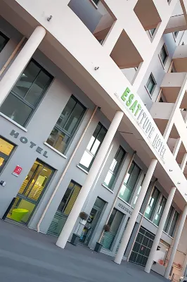 Esatitude Hotel Hotels near Matisse Museum