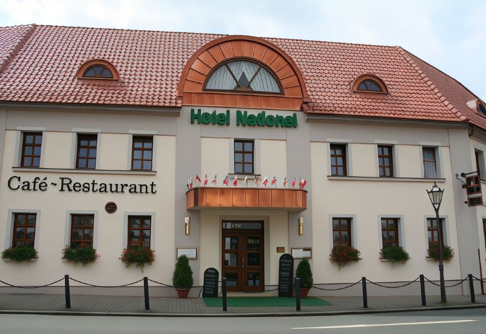 Hotel National - Housity