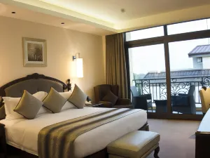 Tang Palace Hotel