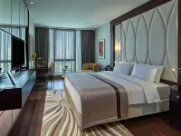 Elite World Grand Istanbul Basın Ekspres Hotels near Bagcilar