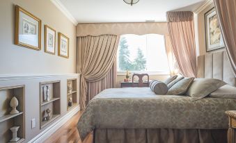 Crystal's View Bed & Breakfast