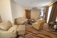 Avari Xpress Gulberg Hotels in Lahore
