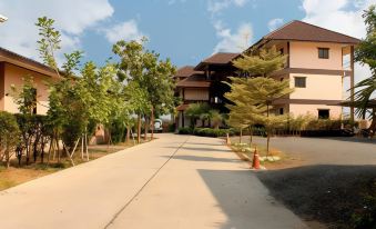 Bann Chompu Resort