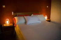 The Elegant Villa Alexandre Near Ivato Airport.' Hotels in 