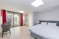 Yeosu Gyeongdo Utop Sweet Residence Pension