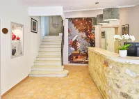 Le Clos d'Orange, Hotel & Ville de Provence فنادق في Uchaux