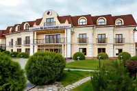 Императоръ Отели рядом с достопримечательностью «ТРЦ Макси»