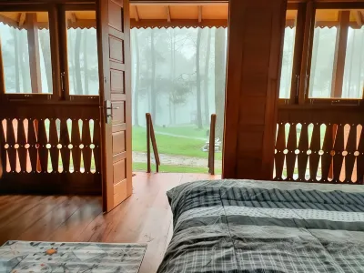 Garuda HuHa Cozyland Hotel di Jayagiri