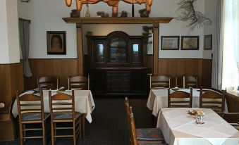 Hotel Neuenburger Hof