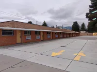 Skyline Motor Inn