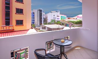 Robin's Nest Guesthouse & Restaurant